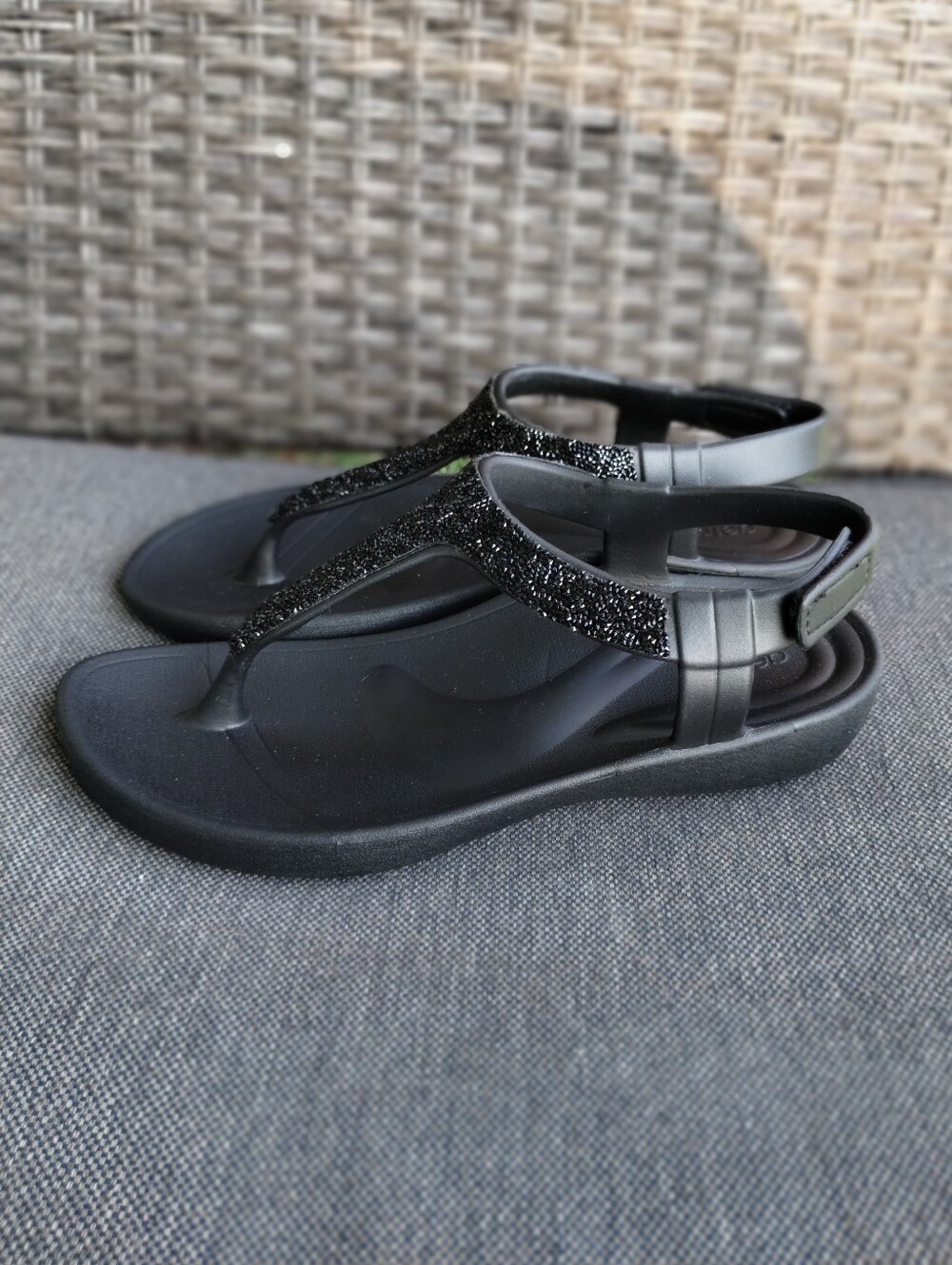 Aetrex Eve Sparkly Thong Sandals Women’s 9 Black Arch Support